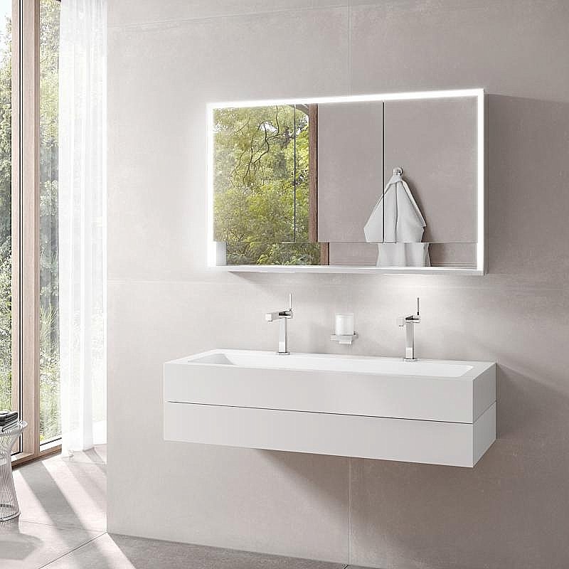 Зеркальный шкаф KEUCO Royal Lumos 14305171301 120 серебро купить в интернет-магазине сантехники Sanbest