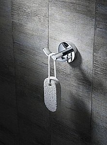 Крючок двойной Aquatek Бетта AQ4602CR хром купить в интернет-магазине сантехники Sanbest