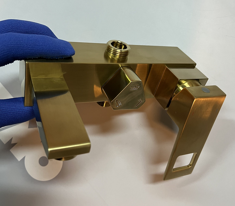 Душевая система Timo Briana SX-7130/17 золото матовое купить в интернет-магазине сантехники Sanbest