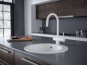 Смеситель для кухни Paulmark Heller He213218-WH  белый матовый купить в интернет-магазине сантехники Sanbest