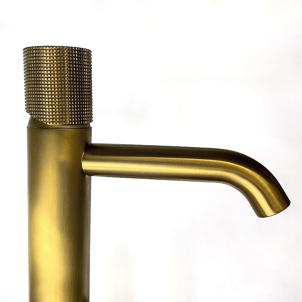 Смеситель для раковины PAINI Cox grip 7GPJ205O золото матовое купить в интернет-магазине сантехники Sanbest