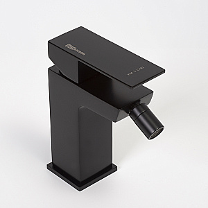 Инсталляция для биде со смесителем WasserKraft Naab 86BDT.050.BL.SQ2006 черная панель/смеситель черный Soft-touch купить в интернет-магазине сантехники Sanbest