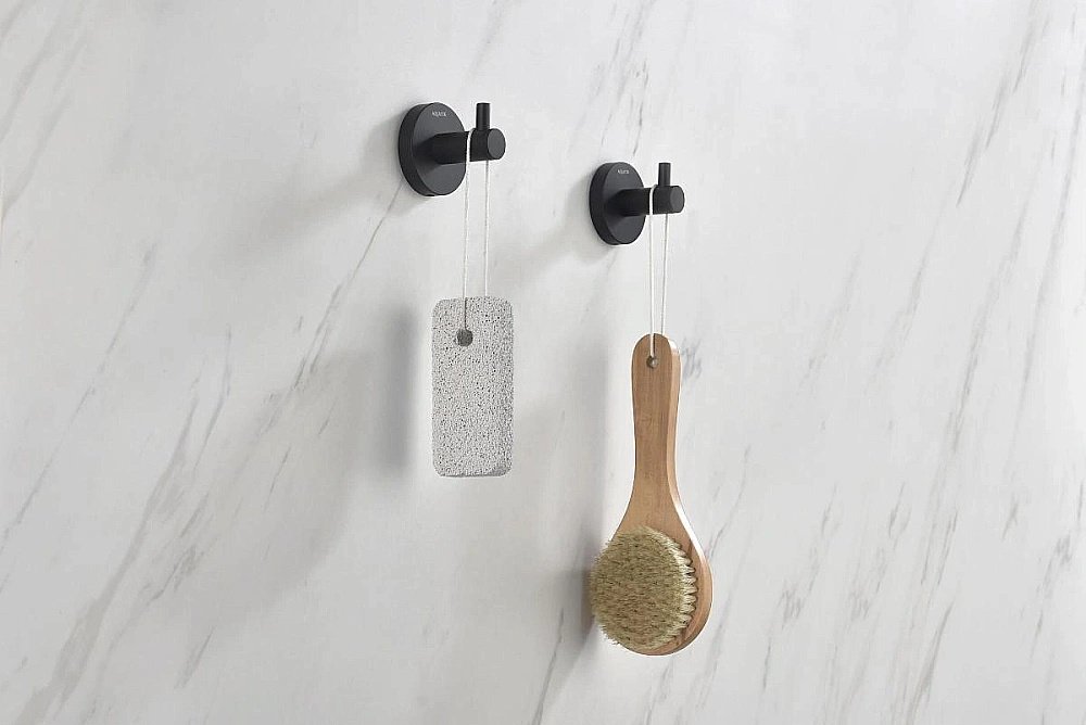 Крючок Aquatek Европа AQ4101MB черный матовый купить в интернет-магазине сантехники Sanbest