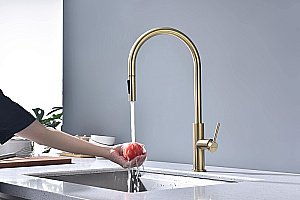 Смеситель для кухни Paulmark Senso Se215180-LG светлое золото купить в интернет-магазине сантехники Sanbest