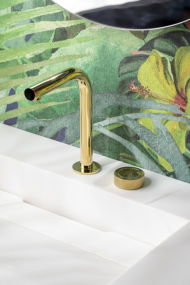 Смеситель для раковины Boheme TECH 158-G золото купить в интернет-магазине сантехники Sanbest