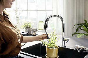 Смеситель для кухни Hansgrohe Aqittura M91 76803000 хром купить в интернет-магазине сантехники Sanbest