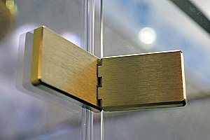 Душевой уголок Cezares Bellagio 100х100 BELLAGIO-A-1-100-C-BORO стекло прозрачное/профиль матовое брашированное золото купить в интернет-магазине Sanbest