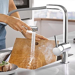 Кухонный смеситель Grohe Minta 30274000 купить в интернет-магазине сантехники Sanbest
