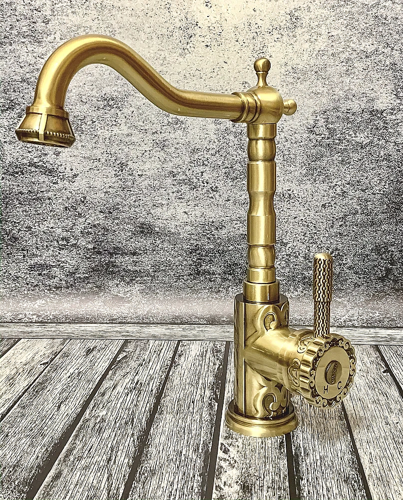 Смеситель для кухни Milacio Villena MC.509.BR бронза купить в интернет-магазине сантехники Sanbest