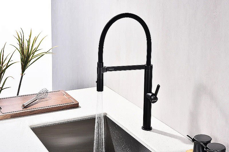 Смеситель для кухни Paulmark Leader Le214101-AN антрацит купить в интернет-магазине сантехники Sanbest