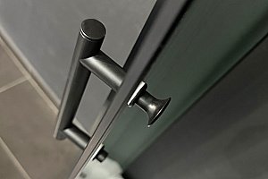 Душевой уголок Royal Bath RB90BK-C-BL-Practic 90х90 стекло рифленое/профиль черный купить в интернет-магазине Sanbest