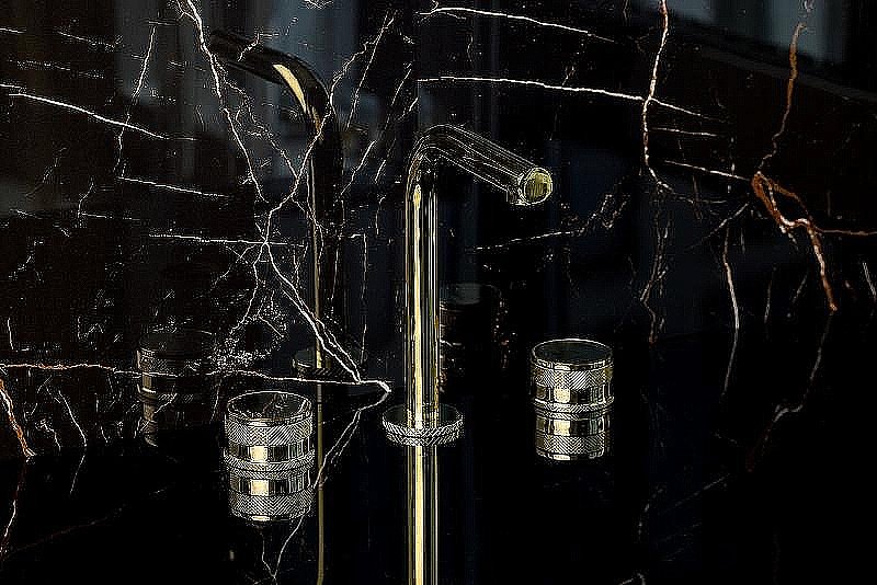 Смеситель для раковины Boheme Prestige 152-G-PR золото купить в интернет-магазине сантехники Sanbest