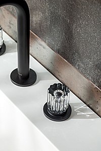 Смеситель для раковины Boheme ELEGANTE 152-B-EL черный купить в интернет-магазине сантехники Sanbest