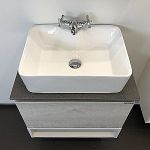 Тумба с раковиной Comforty Прага 60 00-00014536 (PZ-6068) светлое дерево/белая/столешница графит для ванной в интернет-магазине Sanbest