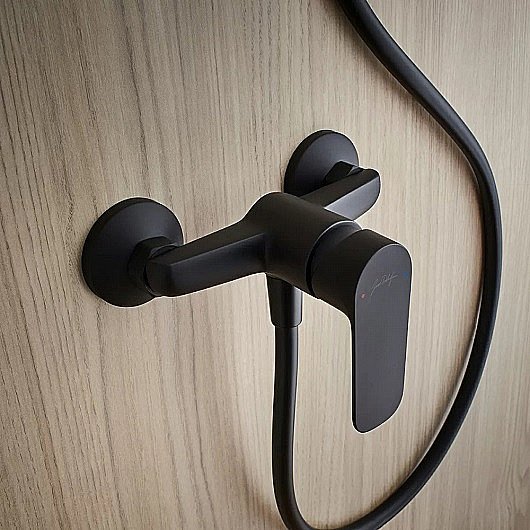 Смеситель для душа Jacob Delafon OSCAR E29843-BL матовый черный купить в интернет-магазине сантехники Sanbest