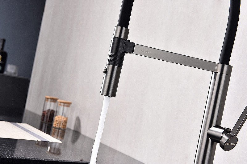 Смеситель для кухни Paulmark Leader Le214101-GM вороненая сталь купить в интернет-магазине сантехники Sanbest