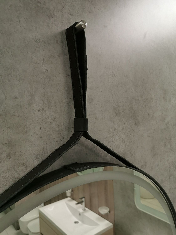Зеркало с подсветкой Art&Max Milan AM-Mil-650-DS-F-Nero 65 в ванную от интернет-магазине сантехники Sanbest