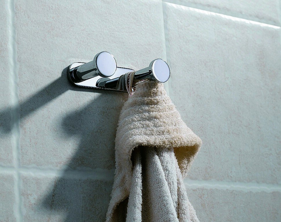 Крючок Langberger Accessories 28032A купить в интернет-магазине сантехники Sanbest