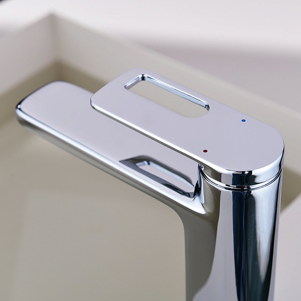 Смеситель для раковины Black&white Gravity GF-7103-С хром купить в интернет-магазине сантехники Sanbest