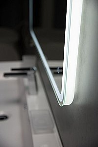 Зеркало BelBagno SPC-MAR-900-600-LED-BTN в ванную от интернет-магазине сантехники Sanbest