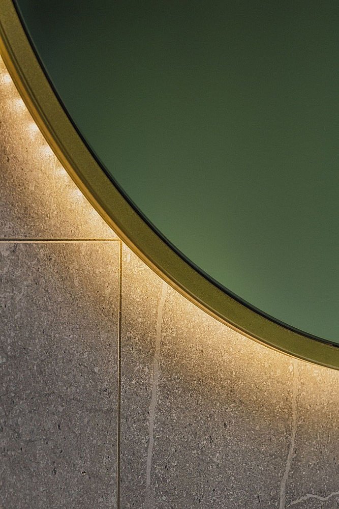 Зеркало Art&Max ASTI AM-Ast-800-DS-FNC-Gold в ванную от интернет-магазине сантехники Sanbest