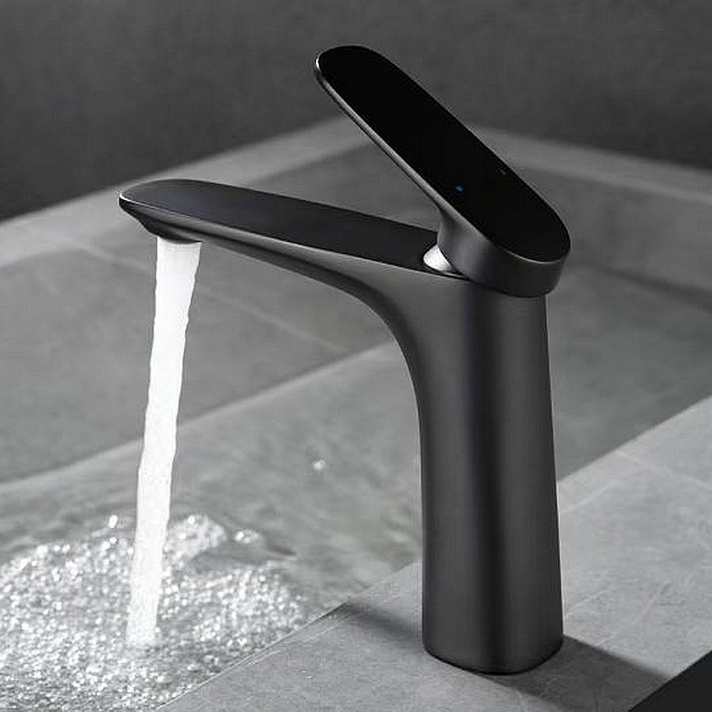 Смеситель для раковины Black&White Universe UK8701B черная матовая купить в интернет-магазине сантехники Sanbest