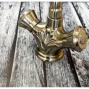 Смеситель для раковины Milacio Almeria MC.516.SL серебро купить в интернет-магазине сантехники Sanbest