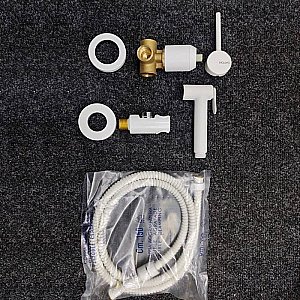 Гигиенический душ Gattoni 9116/91BO белый матовый купить в интернет-магазине сантехники Sanbest