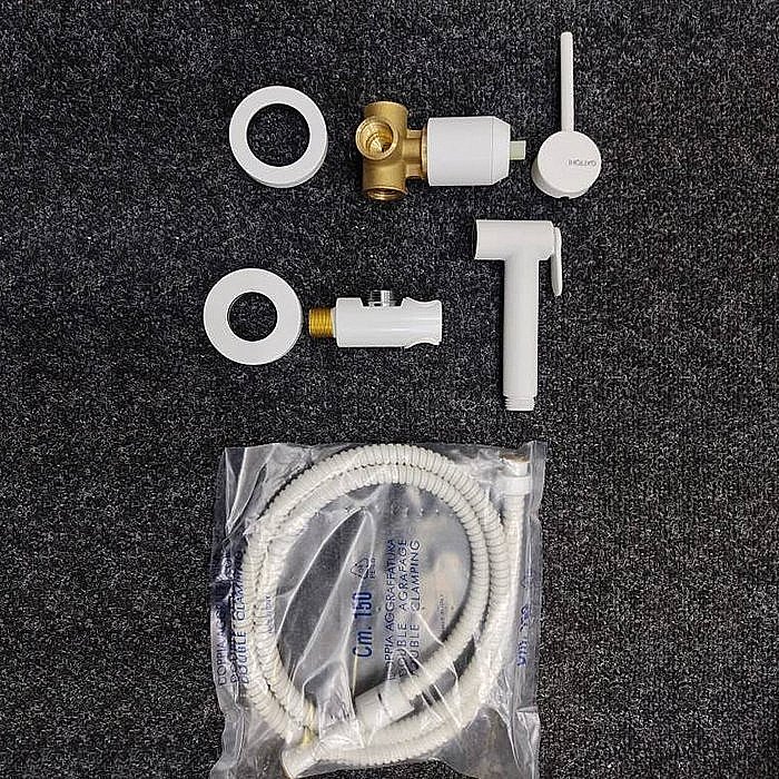 Гигиенический душ Gattoni 9116/91BO белый матовый купить в интернет-магазине сантехники Sanbest