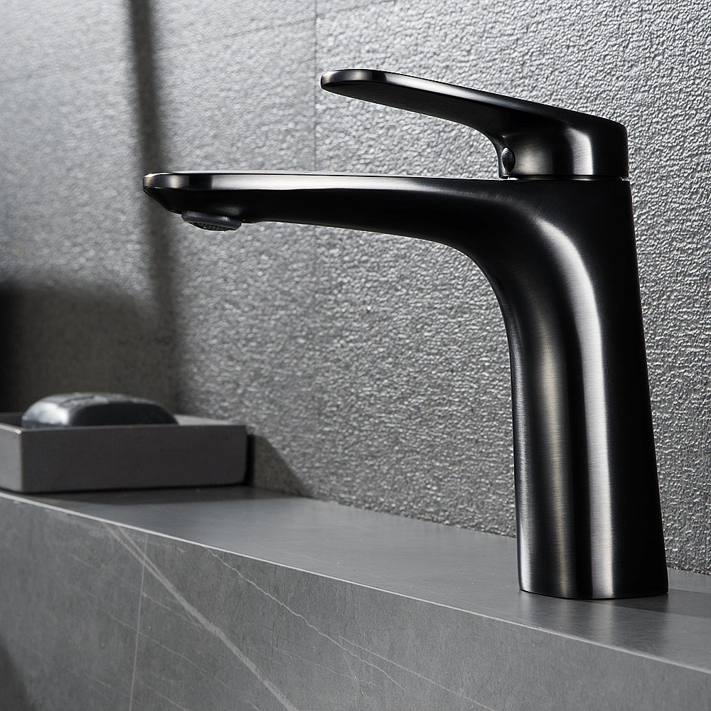 Смеситель для раковины Black&White Universe UK8701B черная матовая купить в интернет-магазине сантехники Sanbest