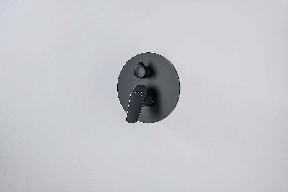 Смеситель для ванны Aquatek Бетта AQ1147MB черный матовый купить в интернет-магазине сантехники Sanbest