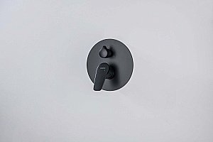 Смеситель для ванны Aquatek Бетта AQ1147MB черный матовый купить в интернет-магазине сантехники Sanbest