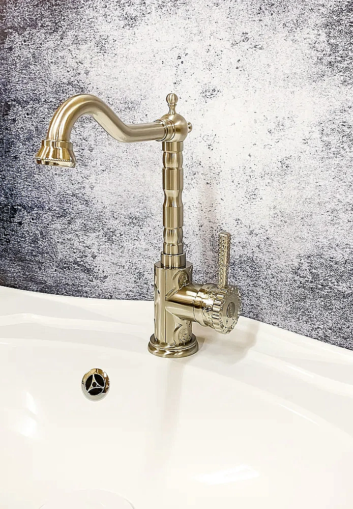 Смеситель для кухни Milacio Villena MC.509.SL серебро купить в интернет-магазине сантехники Sanbest