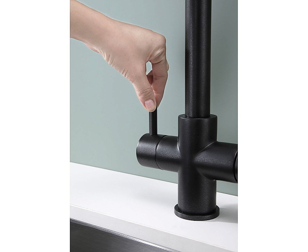 Смеситель для кухни Paulmark Lange La214212-BLM черный  купить в интернет-магазине сантехники Sanbest