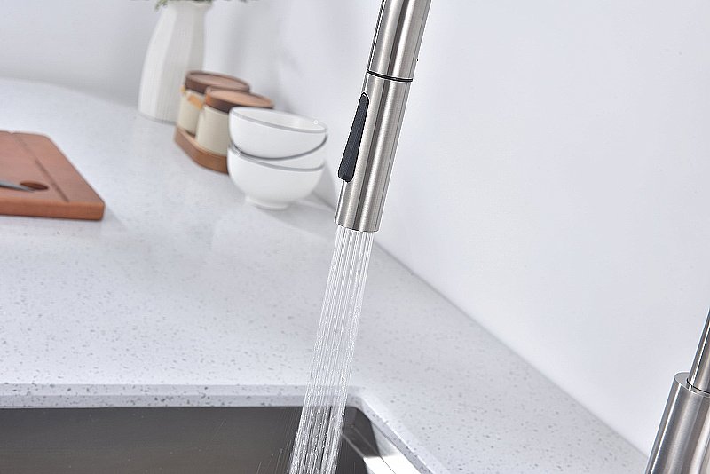 Смеситель для кухни Paulmark Senso Se215180-BS брашированная сталь купить в интернет-магазине сантехники Sanbest