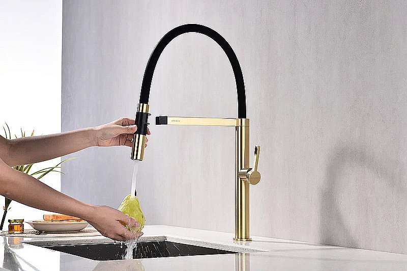 Смеситель для кухни Paulmark Leader Le214101-LG светлое  золото купить в интернет-магазине сантехники Sanbest