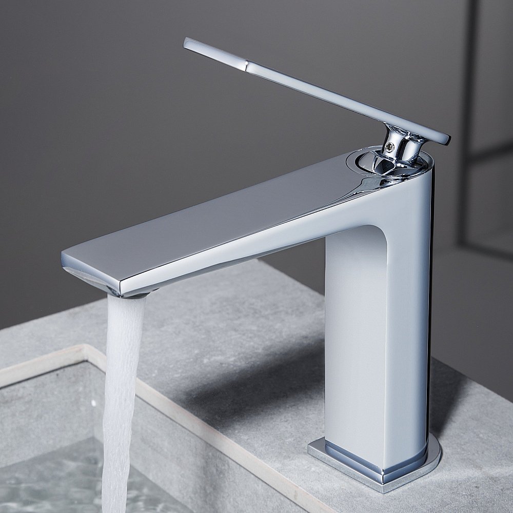 Смеситель для раковины Black&White Universe UK9901С хром купить в интернет-магазине сантехники Sanbest