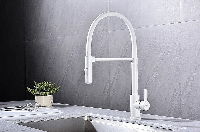 Смеситель для кухни Paulmark Halt Ha214021-WH белый матовый купить в интернет-магазине сантехники Sanbest