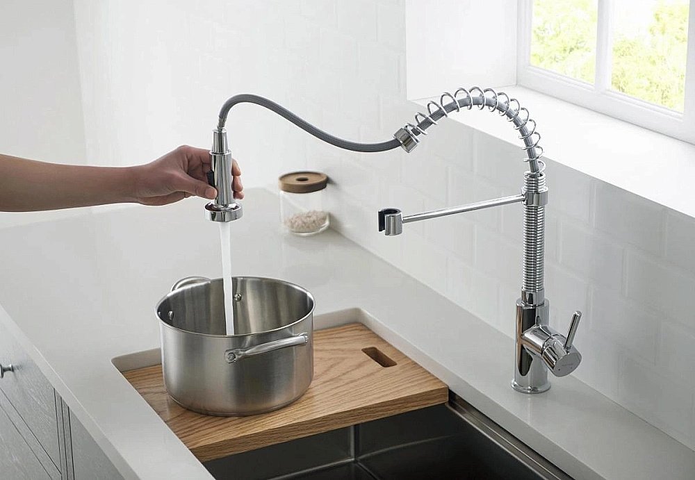 Смеситель для кухни Aquatek Европа AQ1387CR хром купить в интернет-магазине сантехники Sanbest