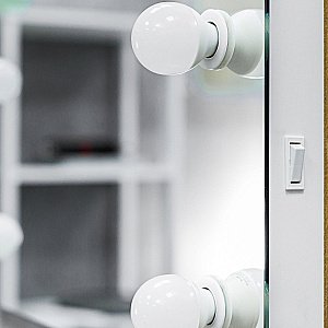 Зеркало гримерное Континент Бриджит ЗГП03 60x80 в ванную от интернет-магазине сантехники Sanbest