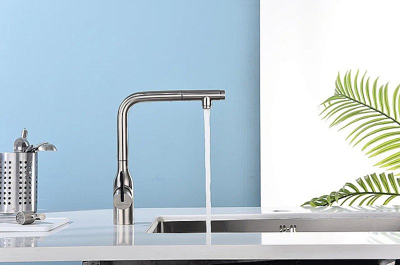 Смеситель для кухни Paulmark Viper Vi213105-BS брашированная сталь купить в интернет-магазине сантехники Sanbest