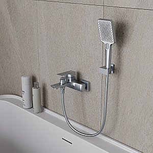 Смеитель для ванны Oliveeka D OL-639003A-CR хром купить в интернет-магазине сантехники Sanbest