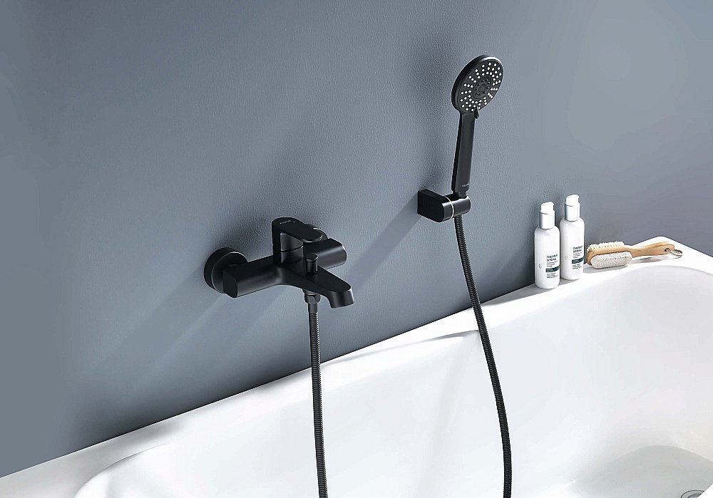 Смеситель для ванны Aquatek Оберон AQ1249MB черный матовый купить в интернет-магазине сантехники Sanbest