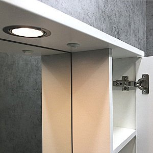 Зеркало со шкафом Comforty Модена М 00-00001641 90 белый матовый в ванную от интернет-магазине сантехники Sanbest