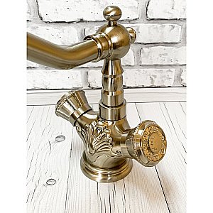 Смеситель для раковины Milacio Almeria MC.516.SL серебро купить в интернет-магазине сантехники Sanbest