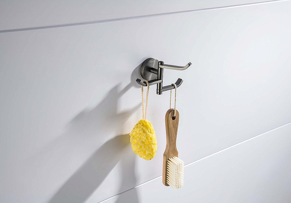 Крючок тройной Aquatek Бетта AQ4632BGM оружейная сталь купить в интернет-магазине сантехники Sanbest