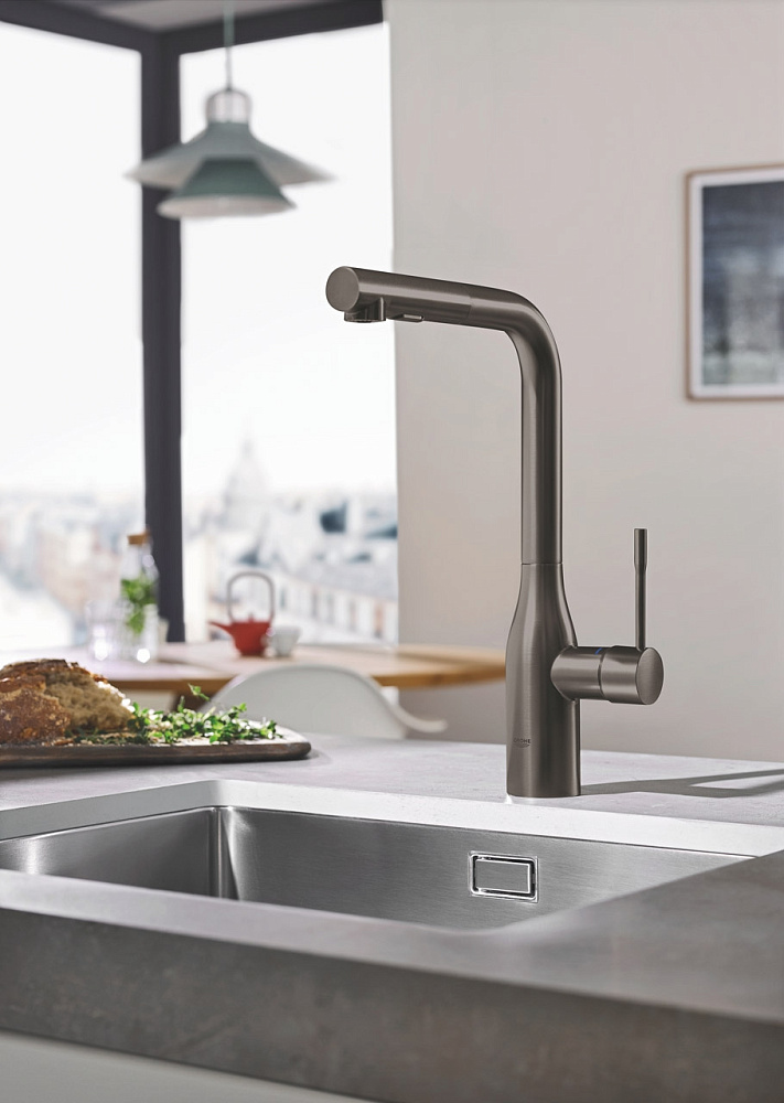 Смеситель для кухни Grohe Essence New 30270AL0 темный графит матовый купить в интернет-магазине сантехники Sanbest