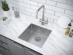 Мойка кухонная Paulmark Gerberg PM254444-BS купить в интернет-магазине сантехники Sanbest