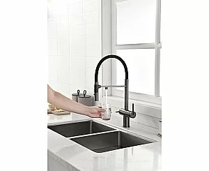 Смеситель для кухни Paulmark Gravity Gr213888-GM вороненая сталь купить в интернет-магазине сантехники Sanbest