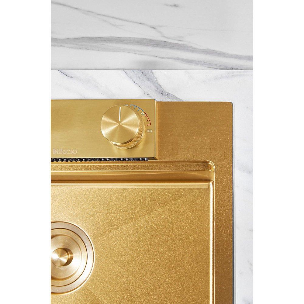 Смеситель для кухни Milacio Ultra MCU.556.GD золото купить в интернет-магазине сантехники Sanbest